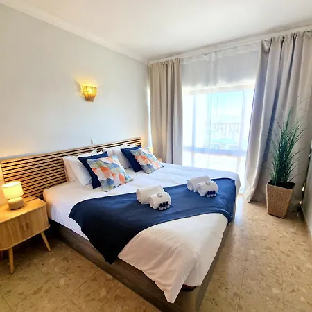 Blue Ocean View - Walk, Sea View, Parking, Ac Apartment
