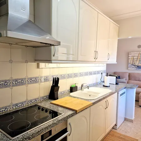 Blue Ocean View - Walk, Sea View, Parking, Ac Apartment *